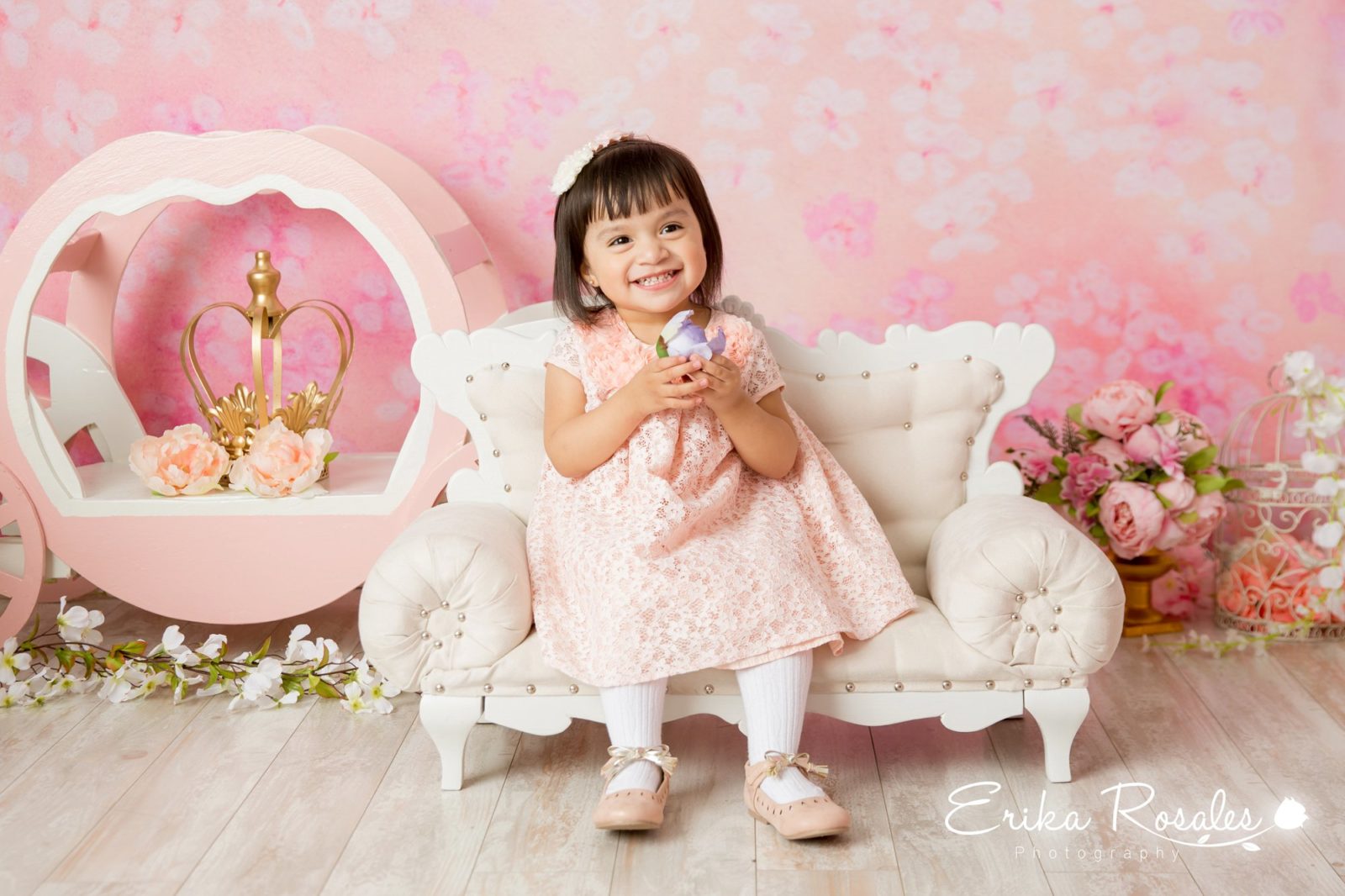 Erika Rosales Houston | Newborn-Smash Cake Maternity Photographer