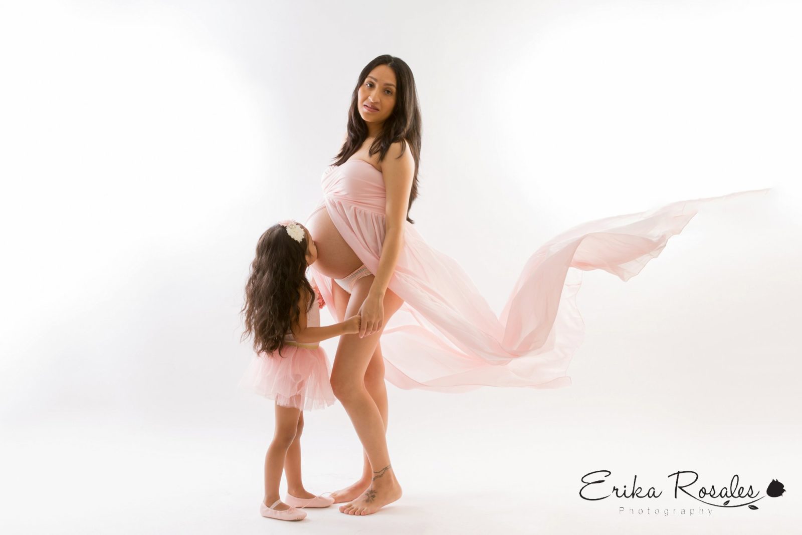 Erika Rosales New York Photo Studio | Family Portrait Studio in Bronx NY