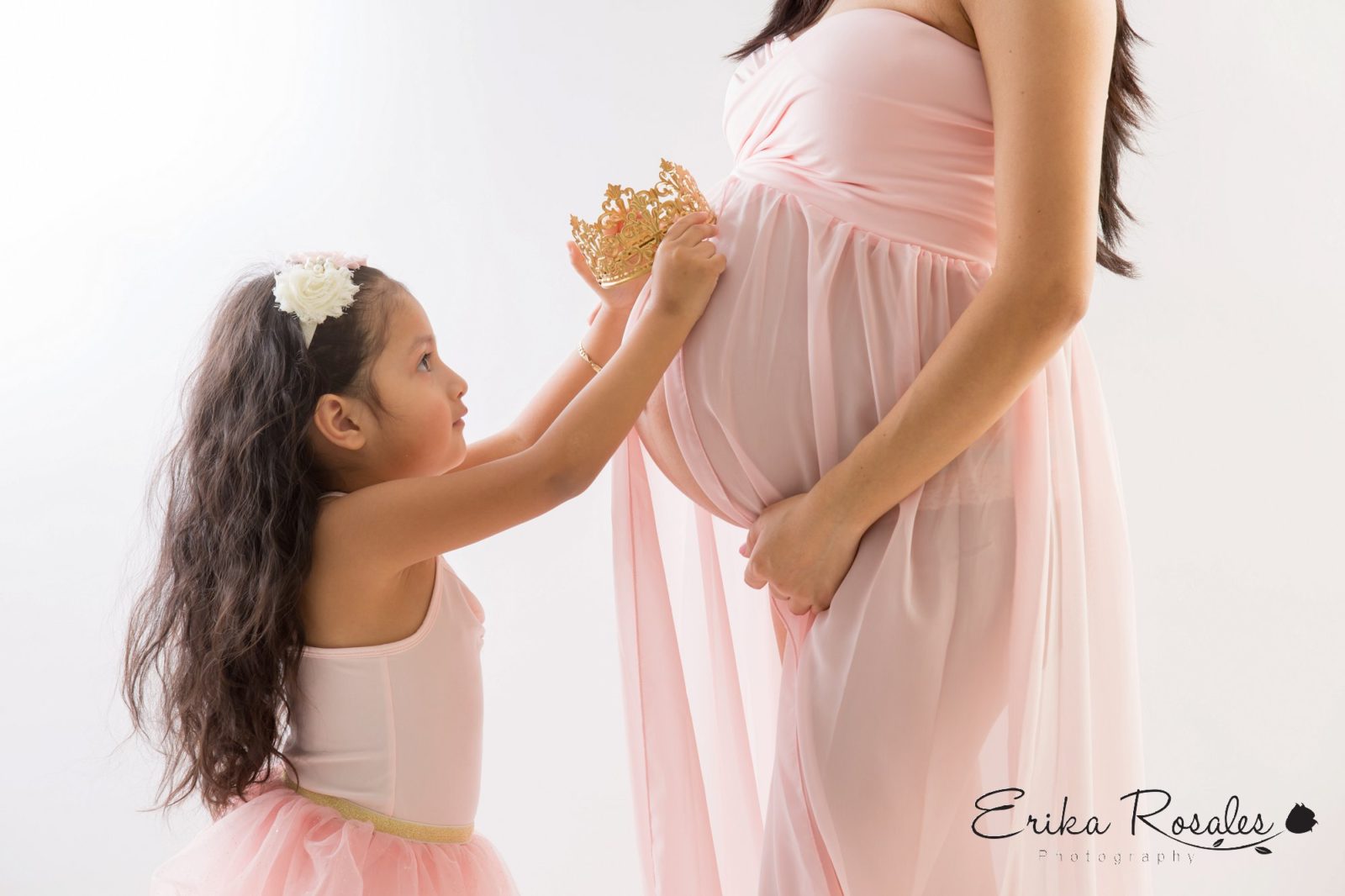 Erika Rosales New York Photo Studio | Family Portrait Studio in Bronx NY