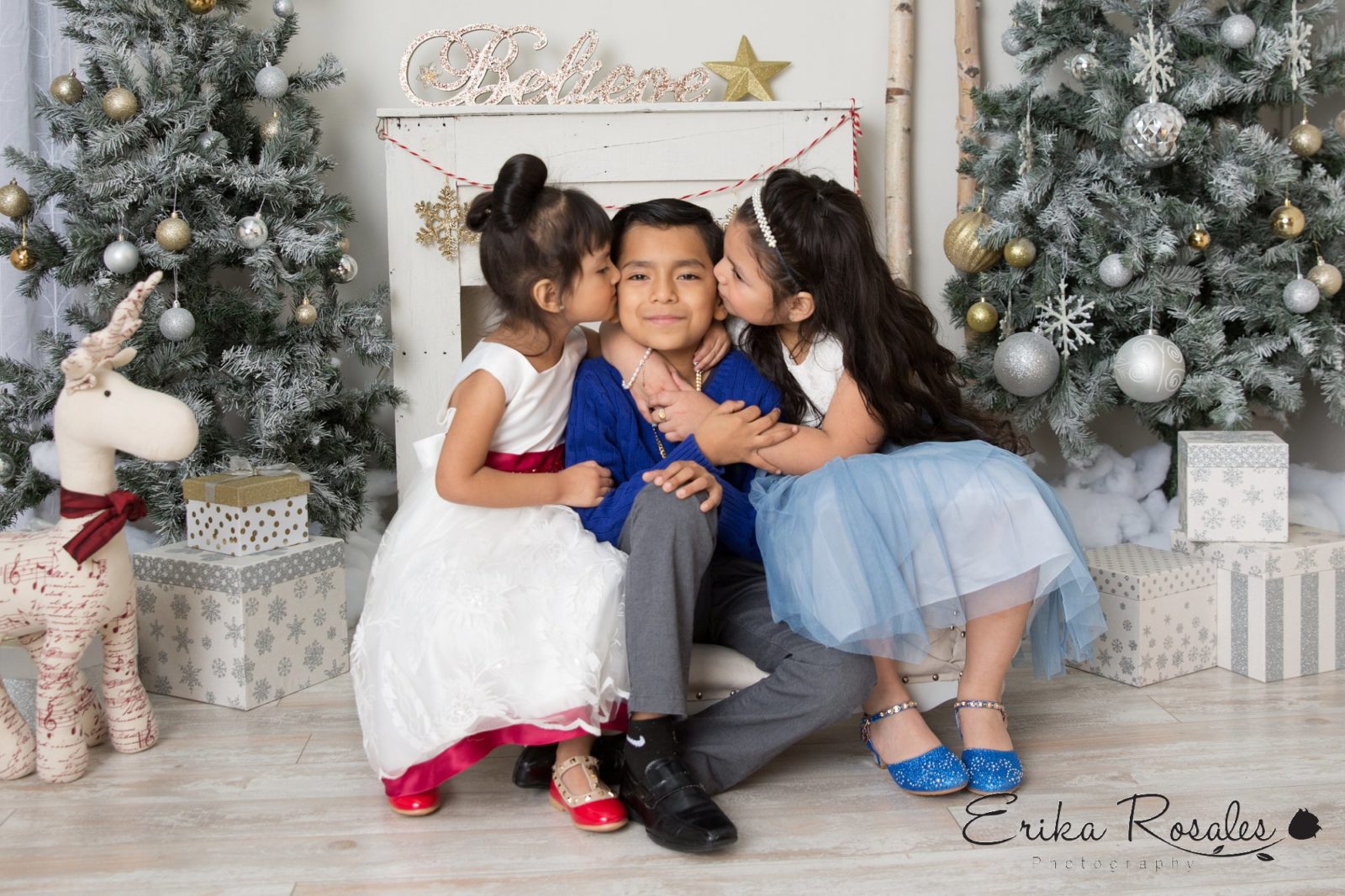 Erika Rosales New York Photo Studio | Family Portrait Studio in Bronx NY