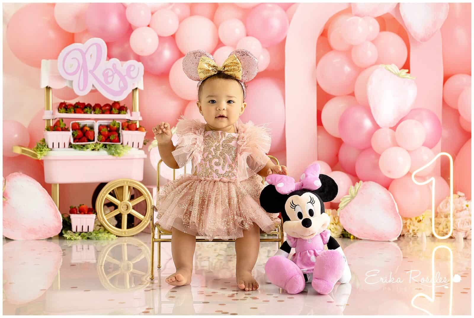 Erika Rosales Houston | Newborn-Smash Cake Maternity Photographer