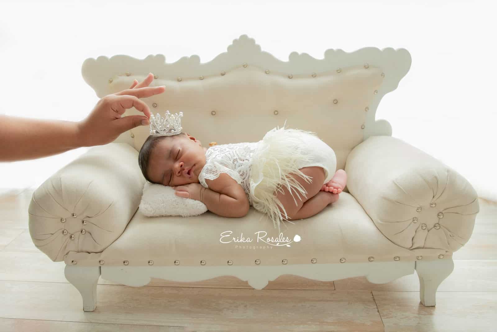 Erika Rosales Houston | Newborn-Smash Cake Maternity Photographer